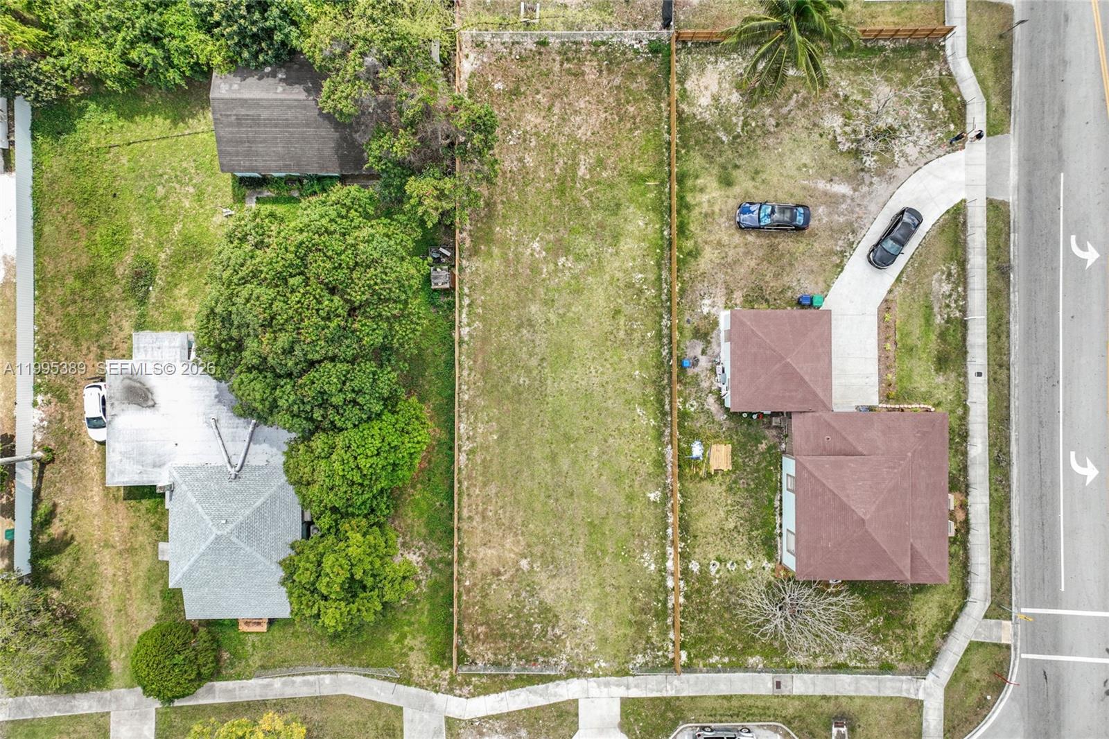 FLORIDA CITY PROPER - Land
