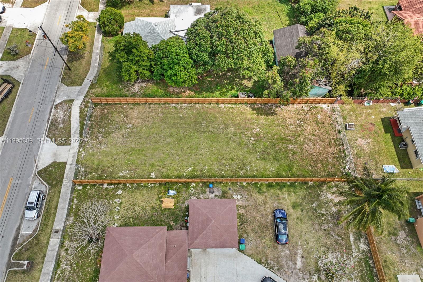 FLORIDA CITY PROPER - Land