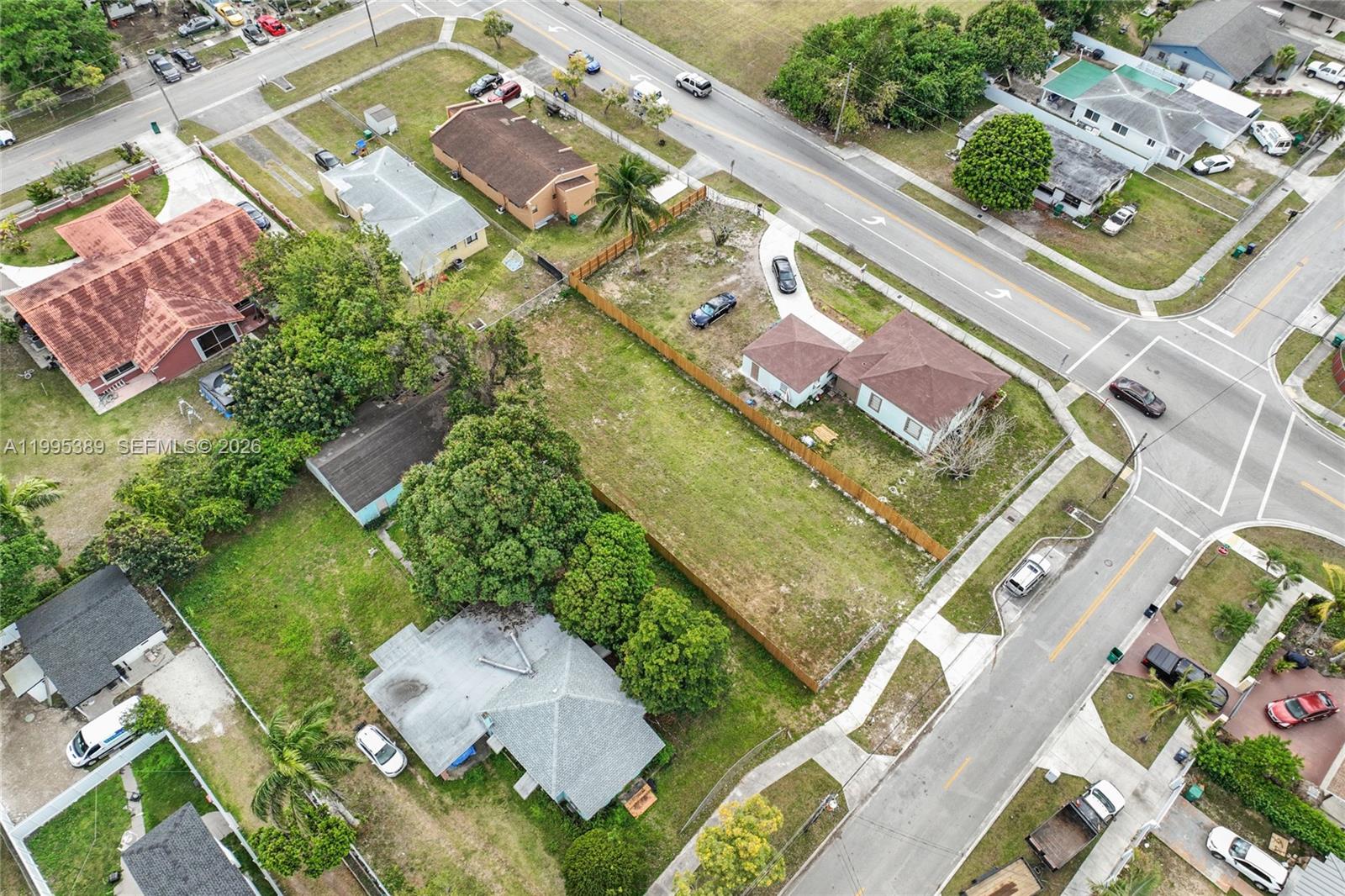 FLORIDA CITY PROPER - Land