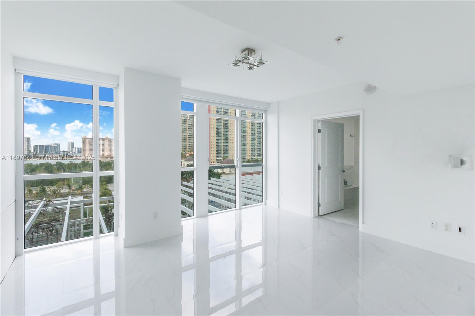400 SUNNY ISLES CONDO EAS - Residential Lease