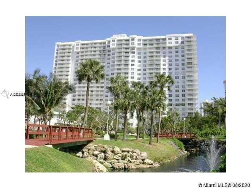 AMAZING 2/2 CONDO LOCATED IN THE BEAUTIFUL AVENTURA, GREAT LOCATION. TILE FLOORS, REMODELED
KITCHEN, UPGRADED BATHROOM, MINUTES AWAY FROM AVENTURA SHOPPING CENTERS AND RESTAURANTS. THE
CONDO HAS TENNIS COURTS, POOL, GYM AND OTHER AMENITIES.