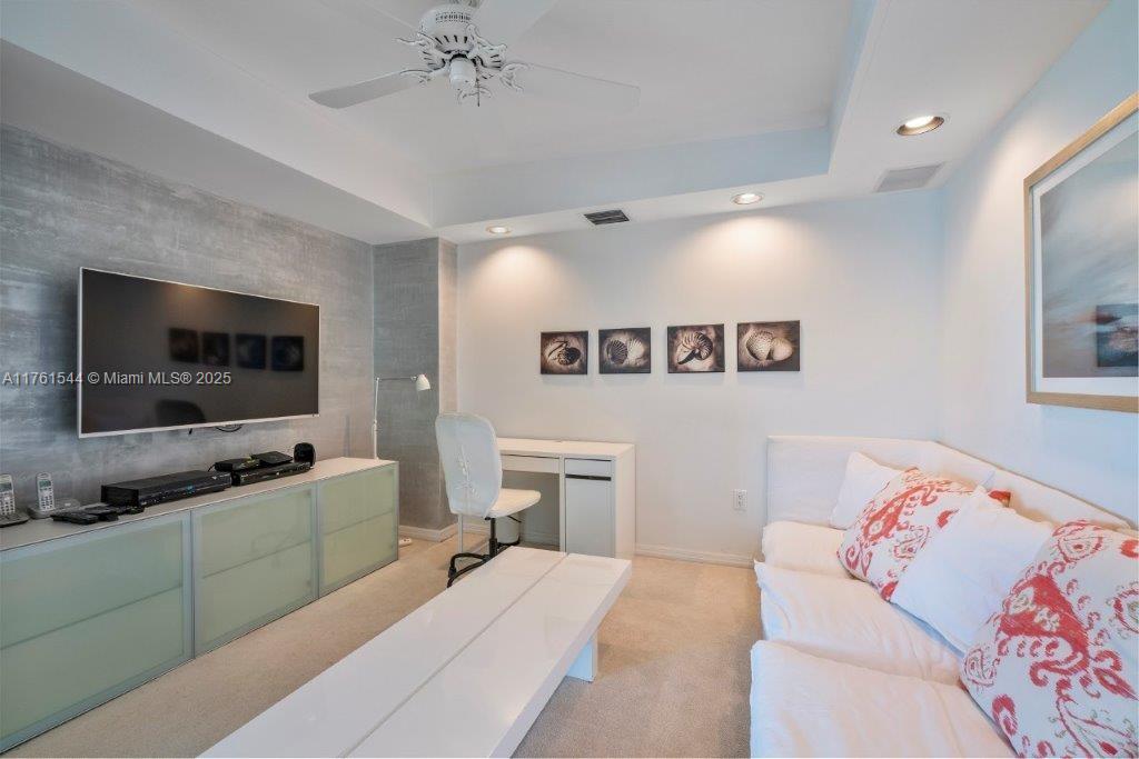 OCEANIA IV CONDO - Residential