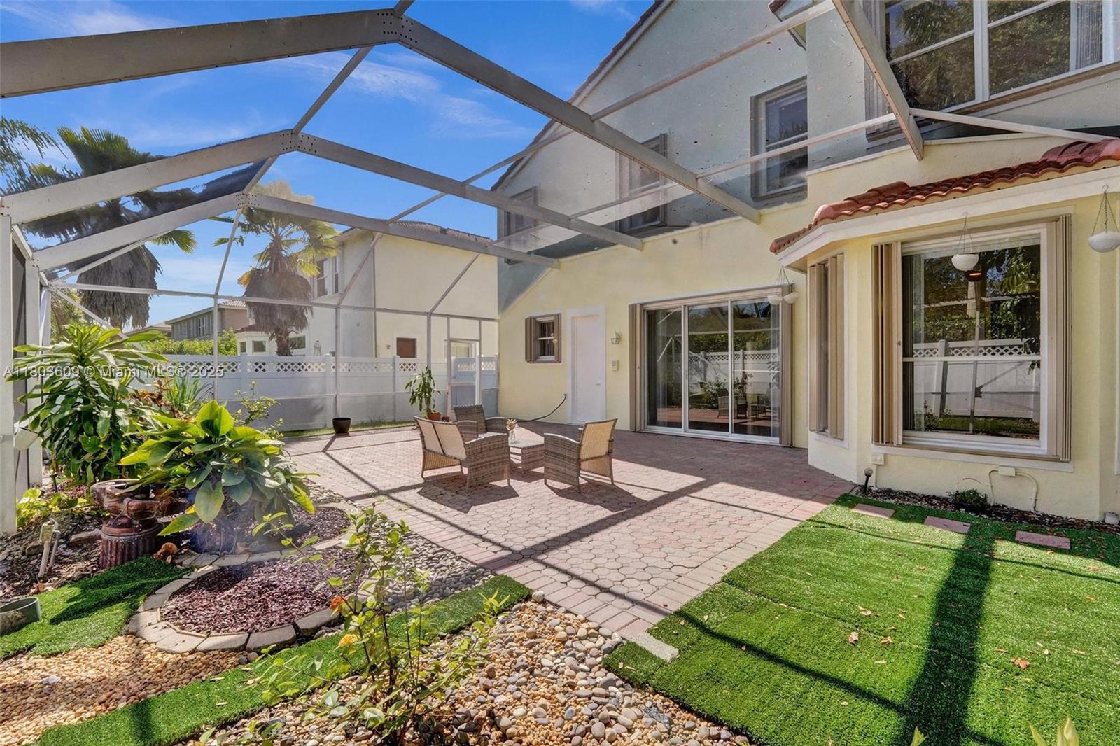 KENSINGTON NORTH - Residential