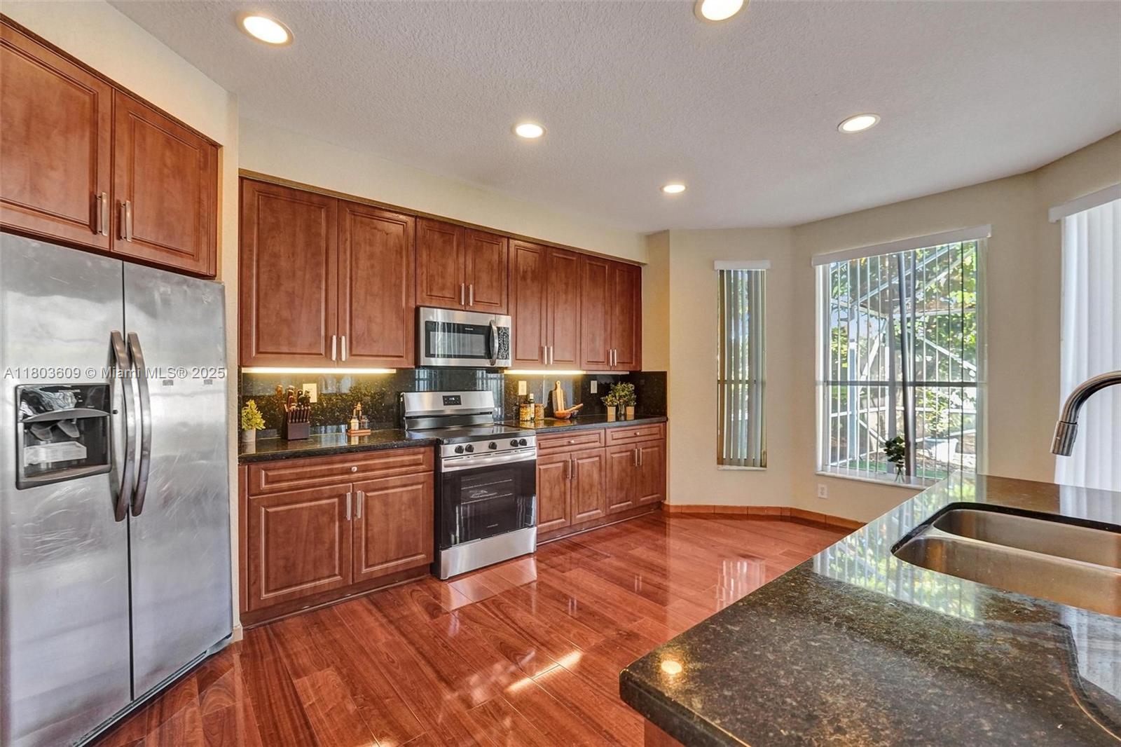 KENSINGTON NORTH - Residential