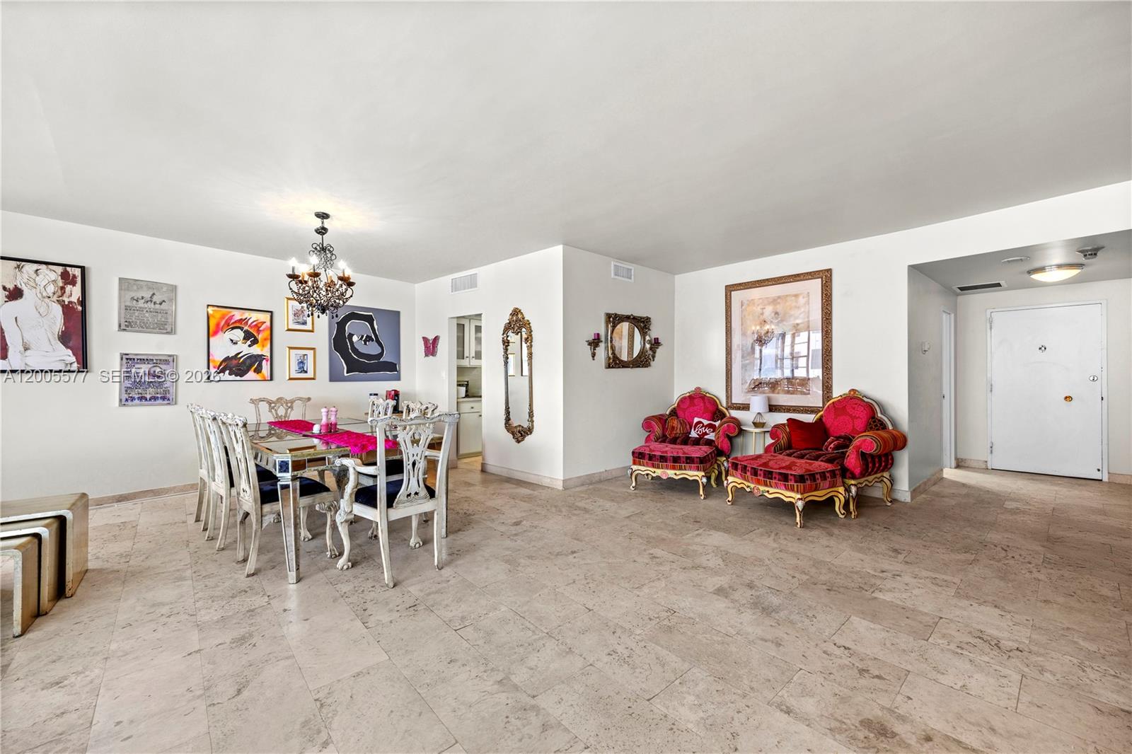 IMPERIAL HOUSE CONDO - Residential