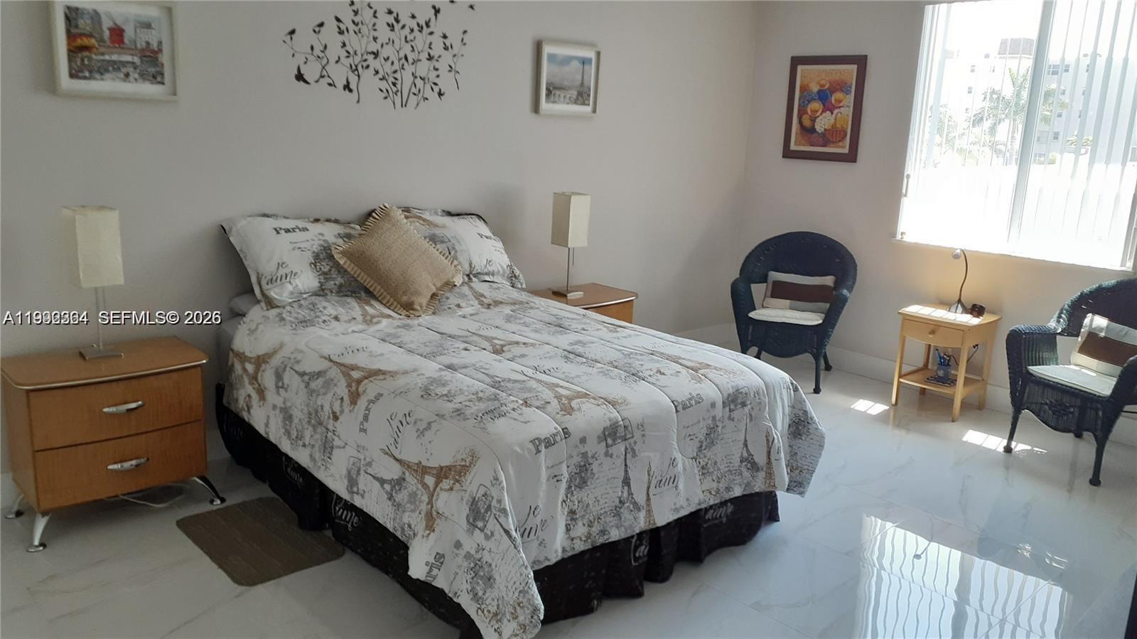 DANIA PLACE PLACE - Residential