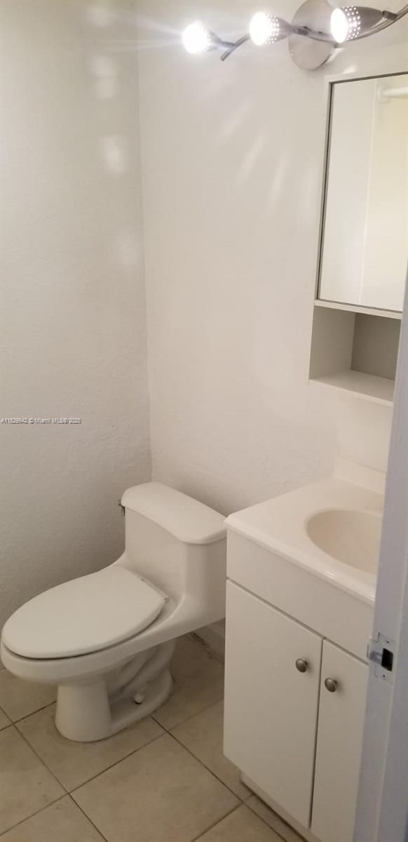 GOLDEN GATE APARTMENTS CO - Residential