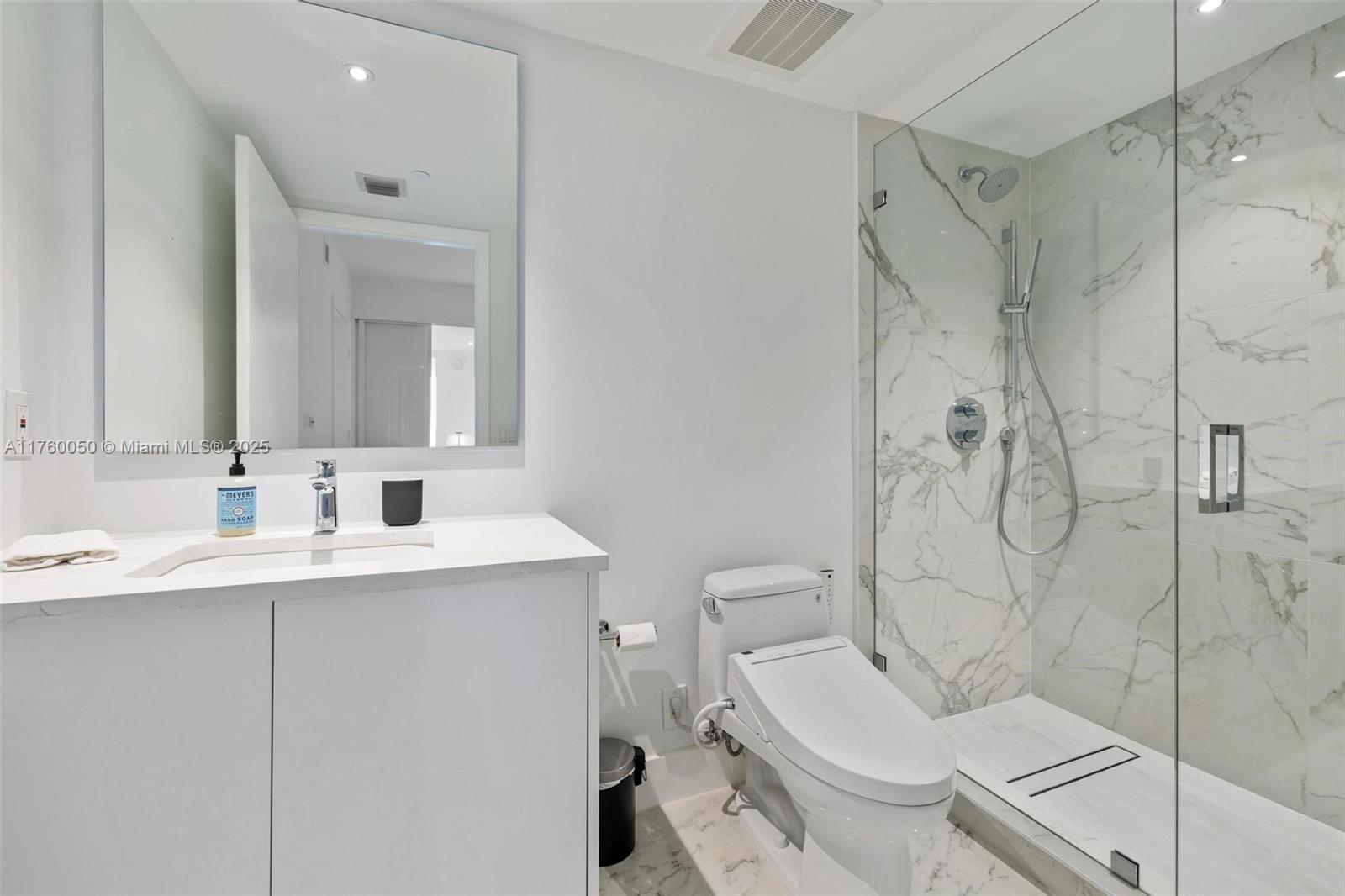 BEACH CLUB TWO CONDO - Residential Lease