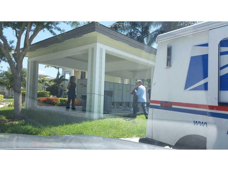 CARIBBEAN ISLES VILLAS CO - Residential Lease