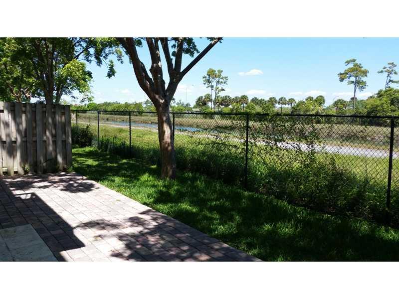 CARIBBEAN ISLES VILLAS CO - Residential Lease