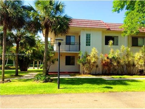 16168 Laurel Dr 201 Weston FL 33326