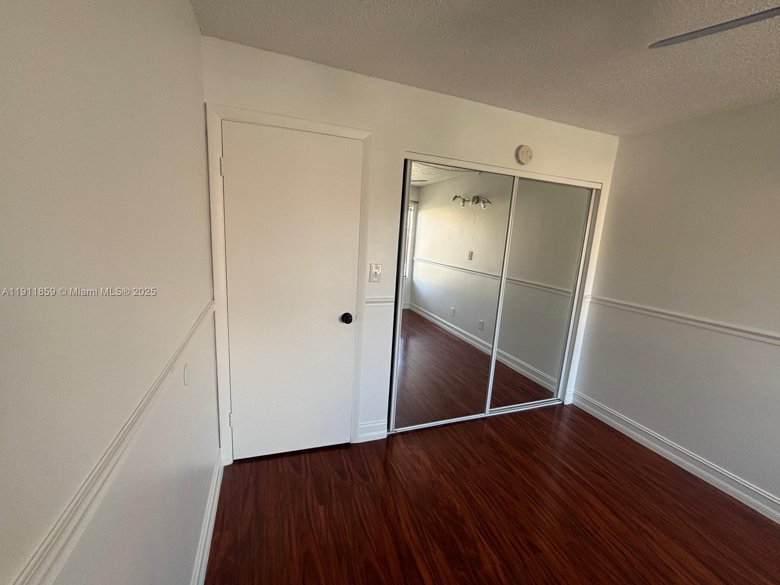 MAPLEWOOD TOWNHOUSES COND - Residential Lease