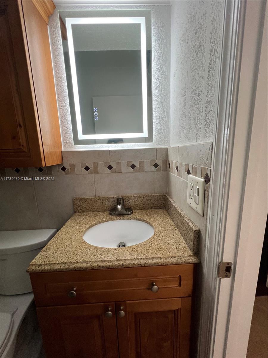 EDGEWOOD UNIT TWO - Residential Lease