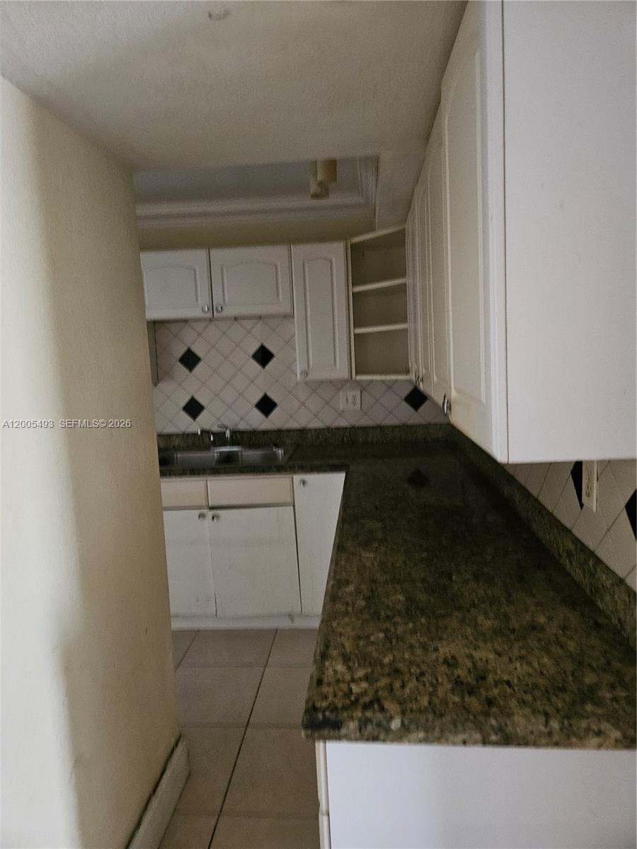 TOWNHOMES OF ORIOLE II - Residential