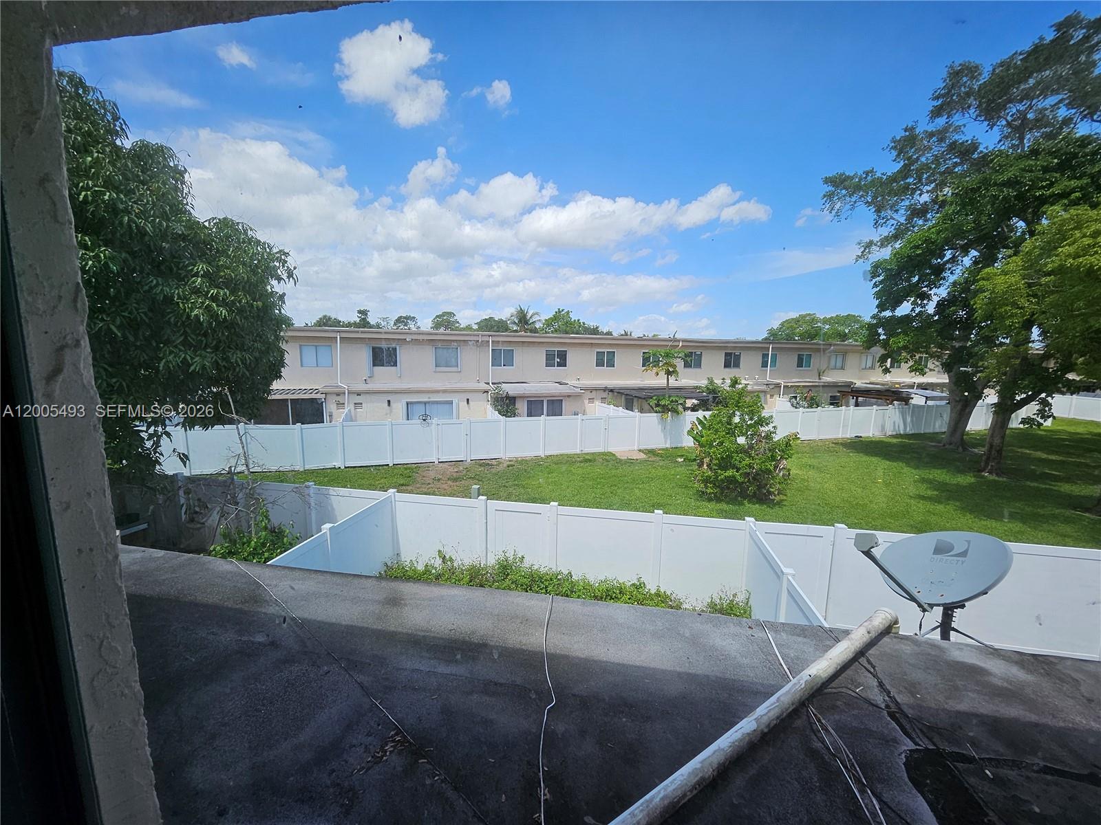 TOWNHOMES OF ORIOLE II - Residential