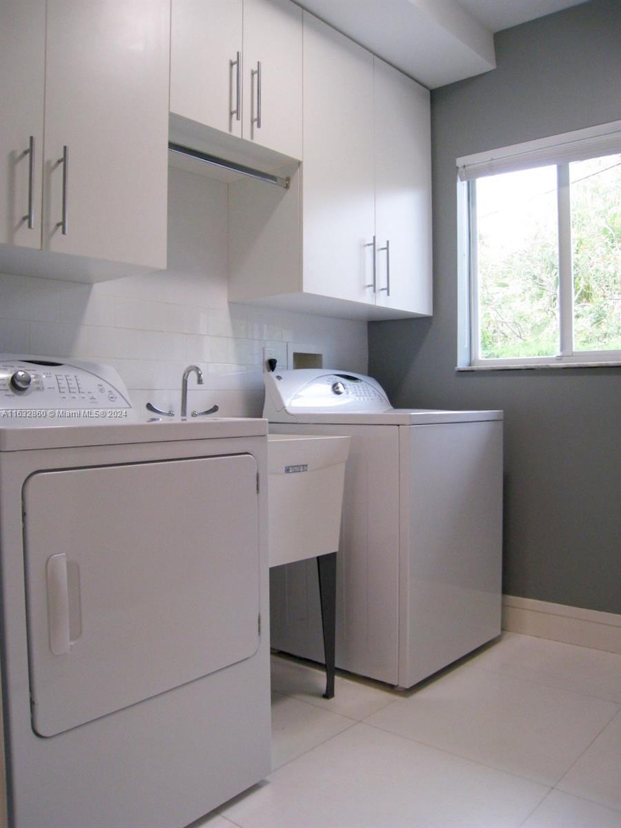 BOUGANVILLEA COURT HOMESI - Residential