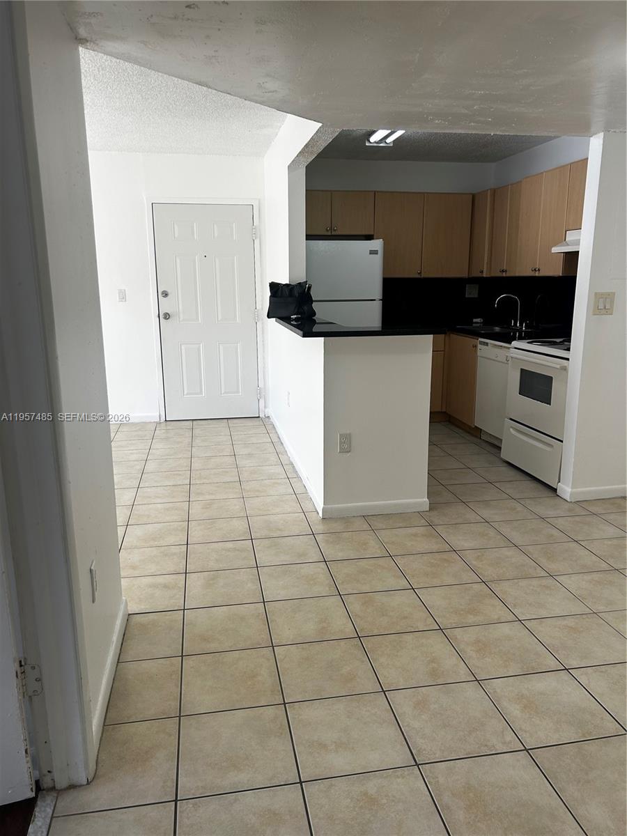 VILLA BELLINI CONDO - Residential Lease