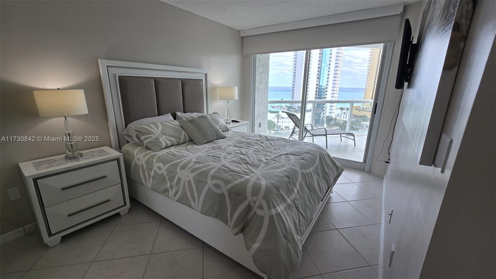OCEANIA IV CONDO - Residential