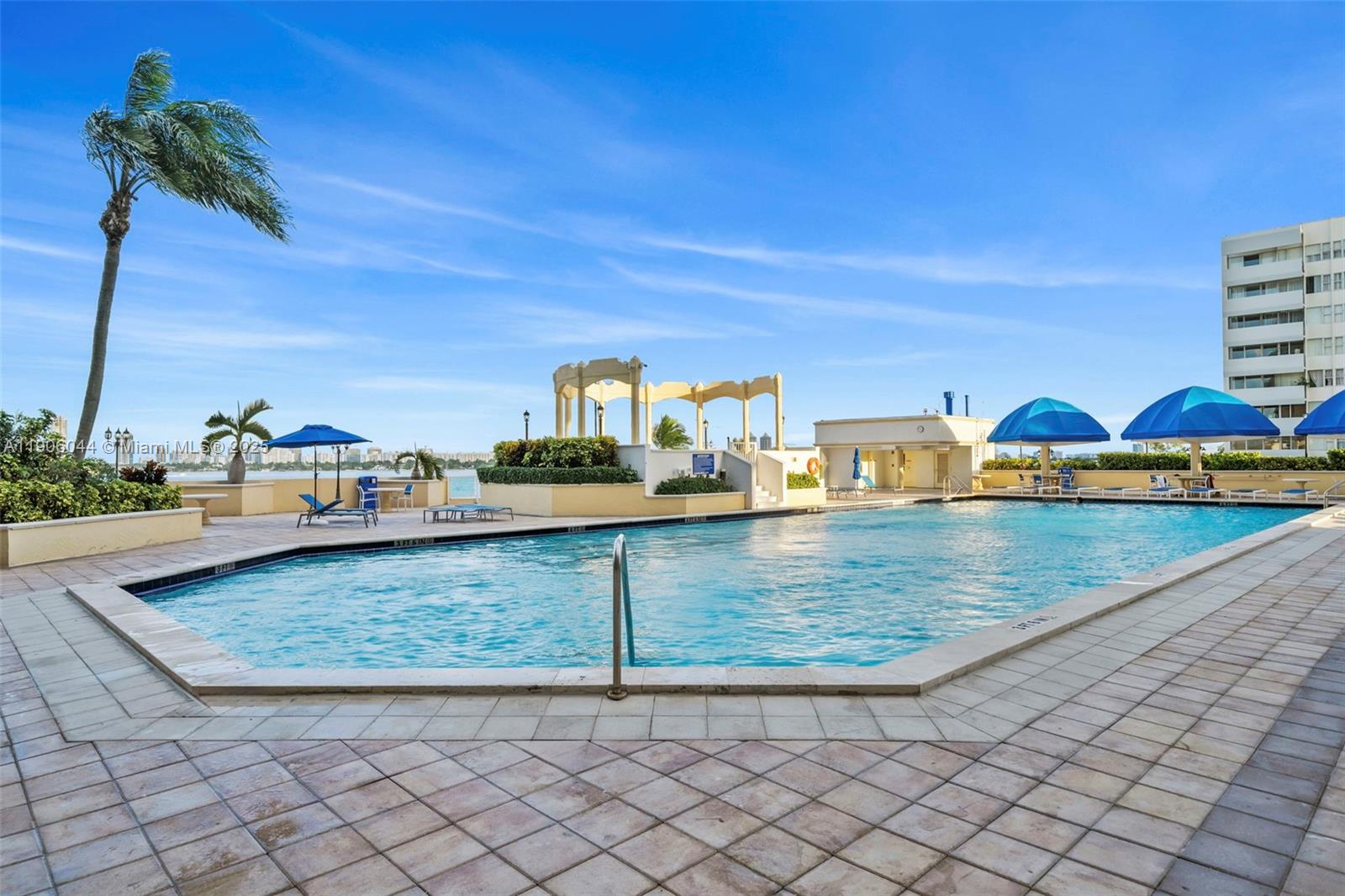 THE GRANDVIEW PALACE COND - Residential Lease