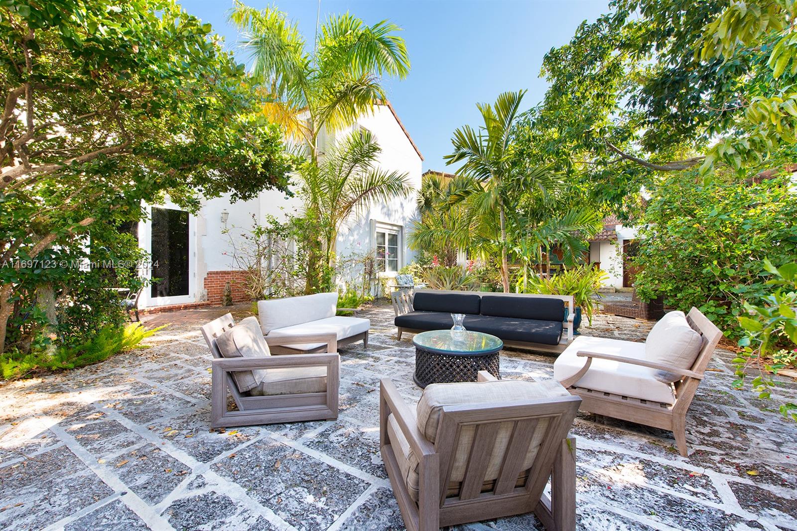 INDIAN BEACH CORP AMD PL - Residential Lease