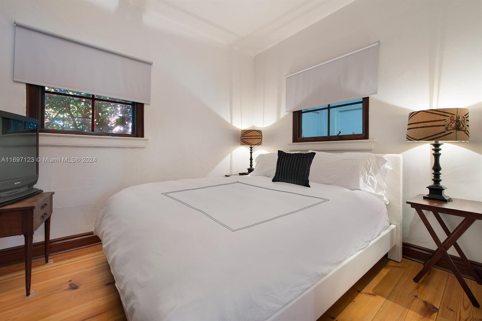 INDIAN BEACH CORP AMD PL - Residential Lease