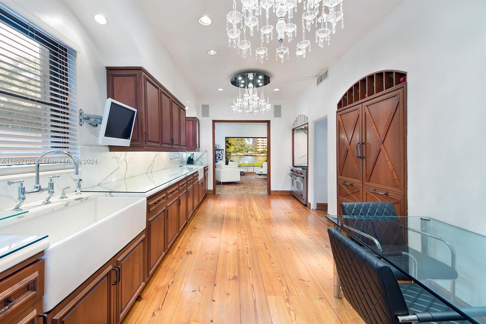 INDIAN BEACH CORP AMD PL - Residential Lease