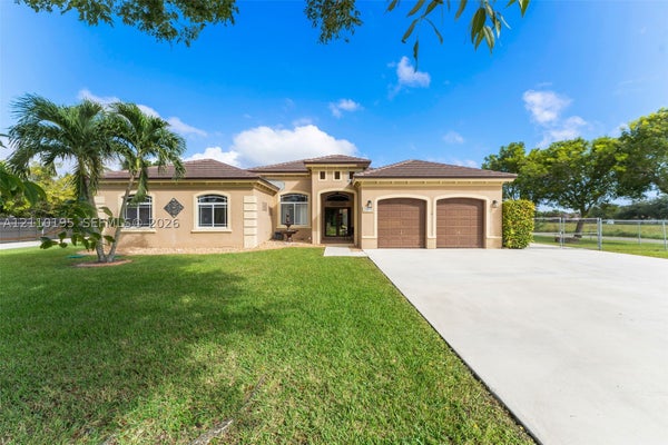 20403 SW 325TH ST, HOMESTEAD, FL 33030 - Image 746da979f8d99ae0c493ed2eaebe0afd/1285889437