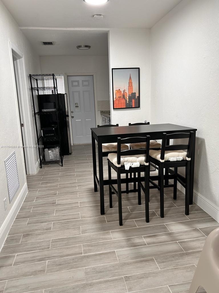NO MIAMI EST SEC 3 - Residential Income