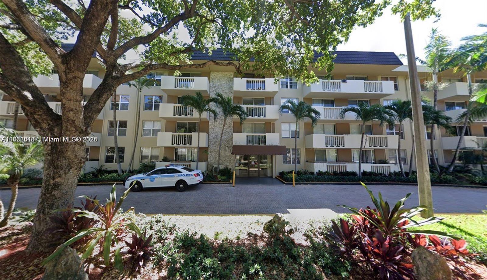 1800 Sans Souci Blvd 201, North Miami, Miami-Dade County, Florida - 1 Bedrooms  
2 Bathrooms - 