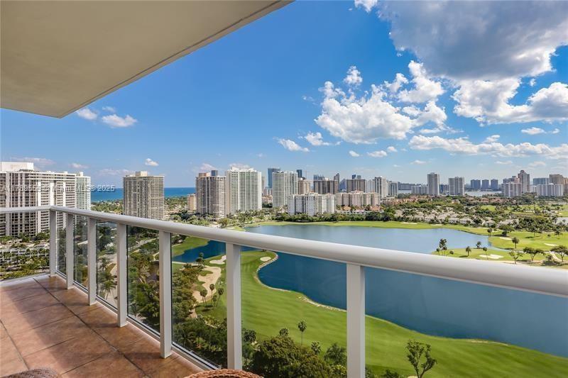 Property for Sale at 3625 N Country Club Dr 2505, Aventura, Miami-Dade County, Florida - Bedrooms: 1 
Bathrooms: 1  - $298,000