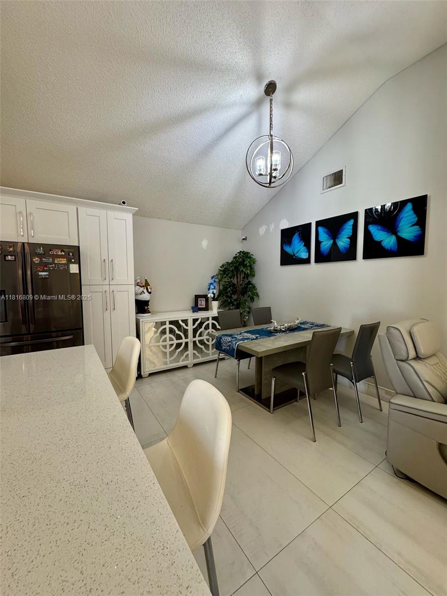 WELLINGTON OF WELLINGTON - Residential