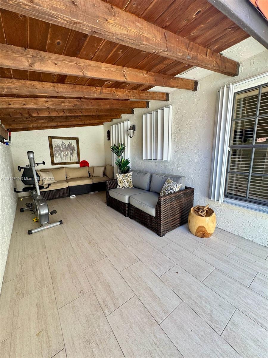 WELLINGTON OF WELLINGTON - Residential