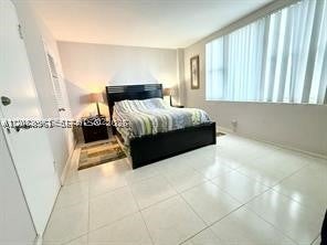 9195 Collins Ave 512