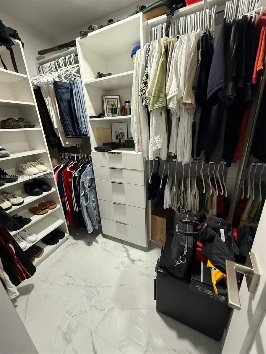 ROSE ESTATES - Residential