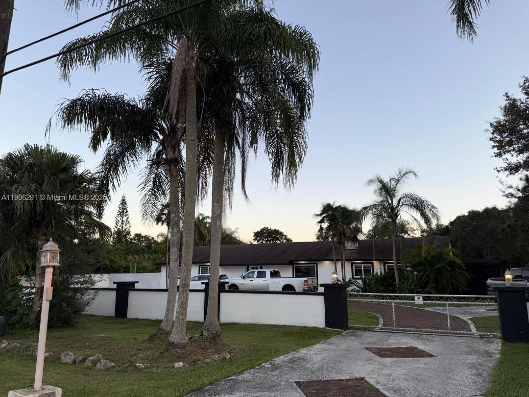 ROSE ESTATES - Residential