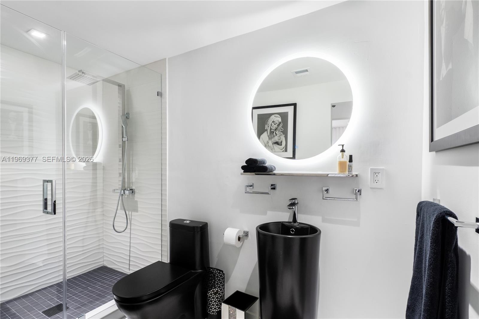 LINCOLN ROAD VILLAS SOUTH - Residential