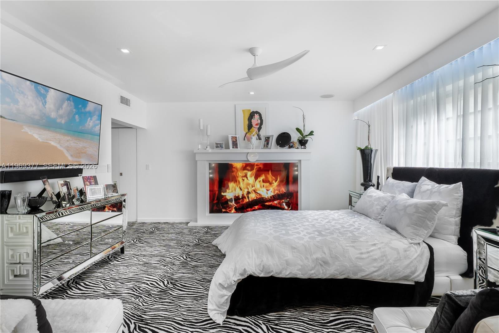 LINCOLN ROAD VILLAS SOUTH - Residential