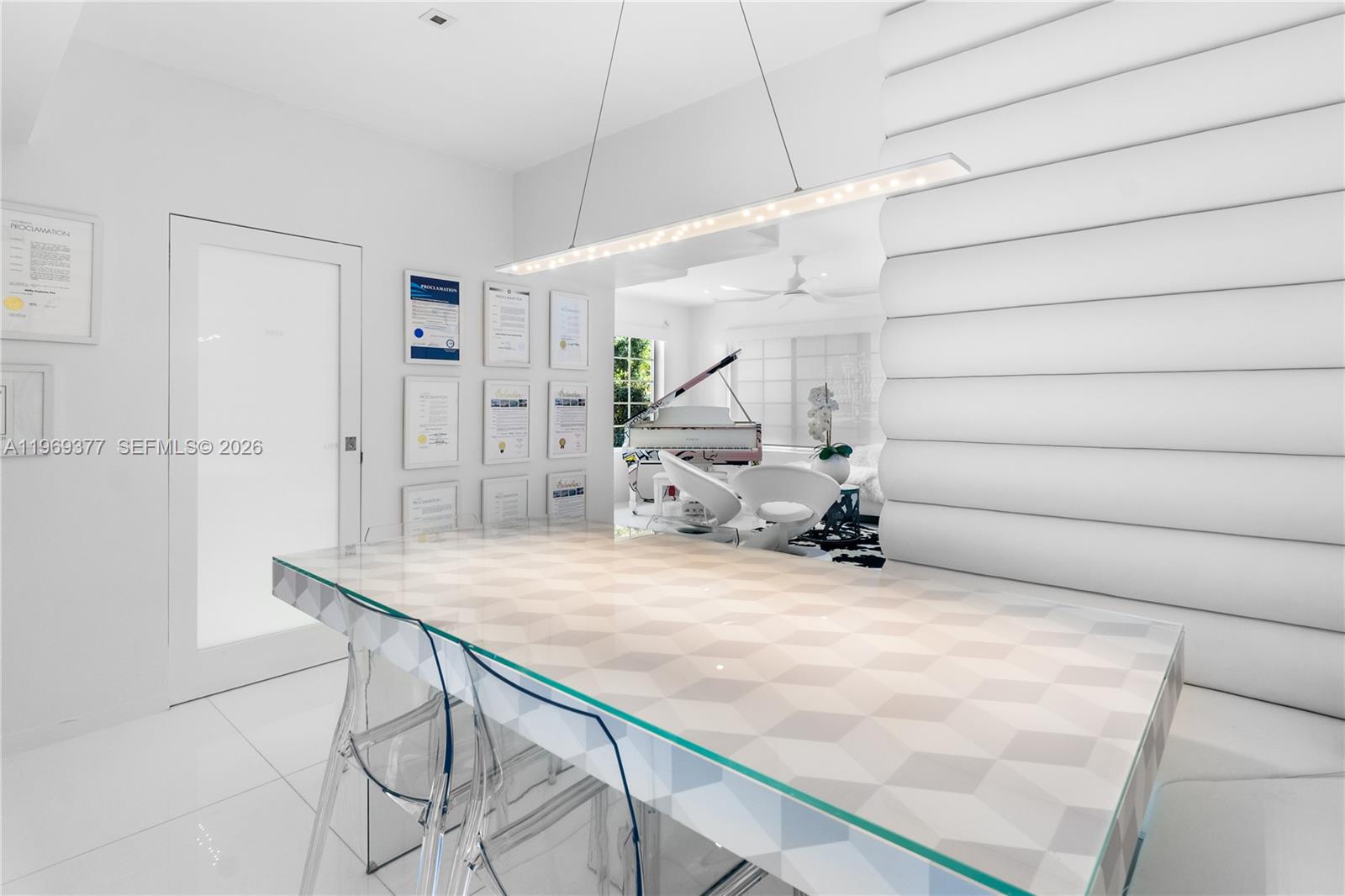 LINCOLN ROAD VILLAS SOUTH - Residential