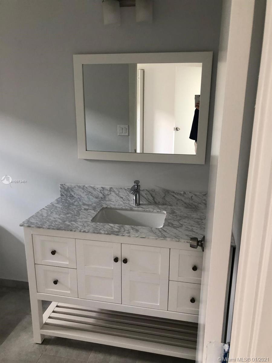 BISCAYNE AVE TRACT - Residential Lease