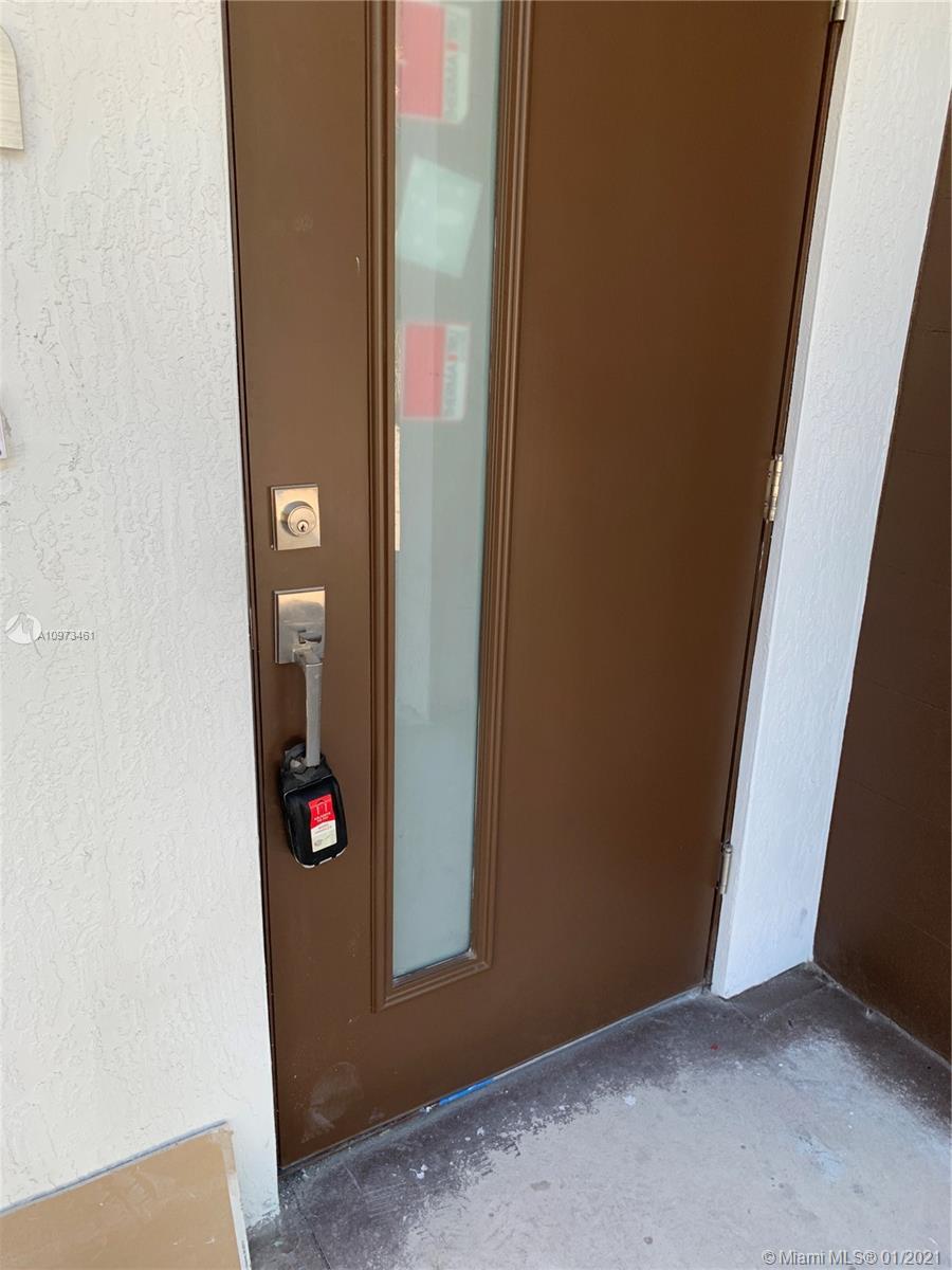 BISCAYNE AVE TRACT - Residential Lease