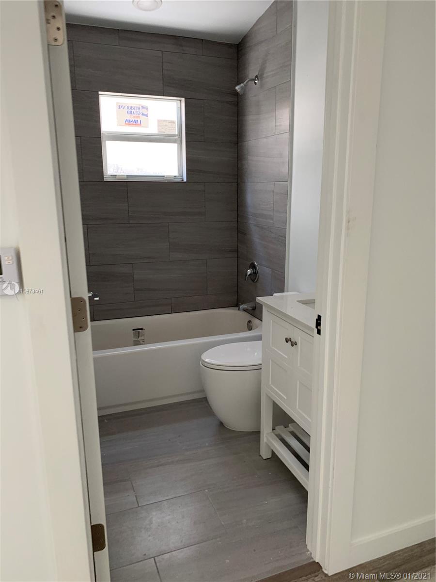 BISCAYNE AVE TRACT - Residential Lease