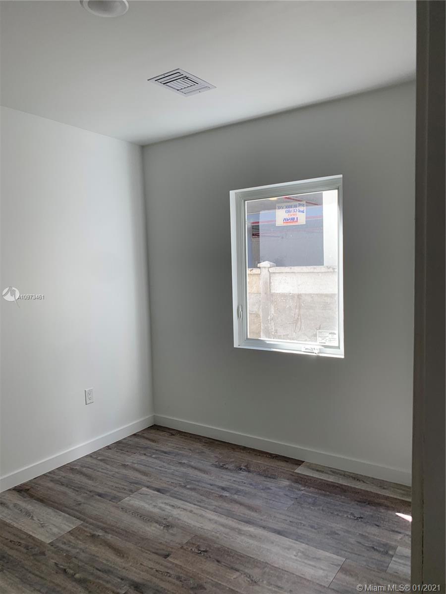 BISCAYNE AVE TRACT - Residential Lease