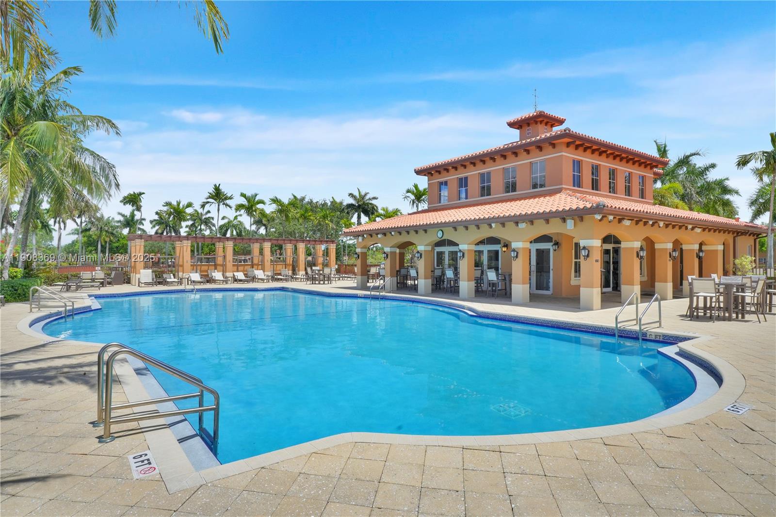 EGRET LAKES ESTATES SEC 4 - Residential