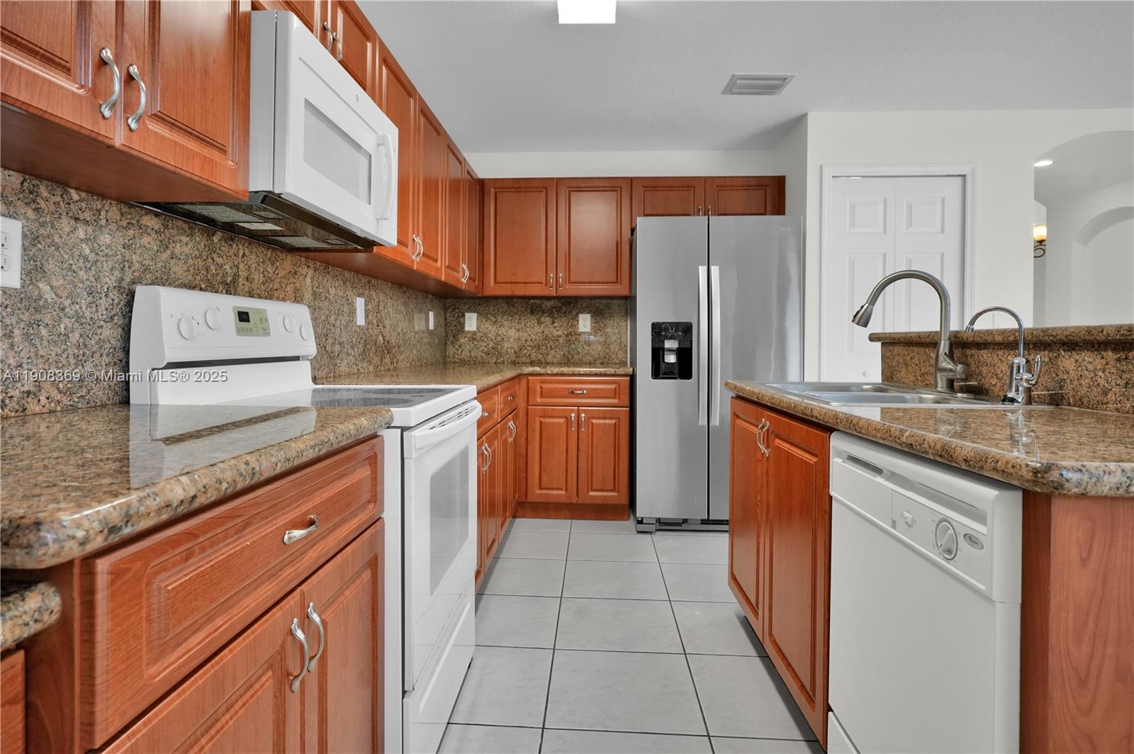 EGRET LAKES ESTATES SEC 4 - Residential