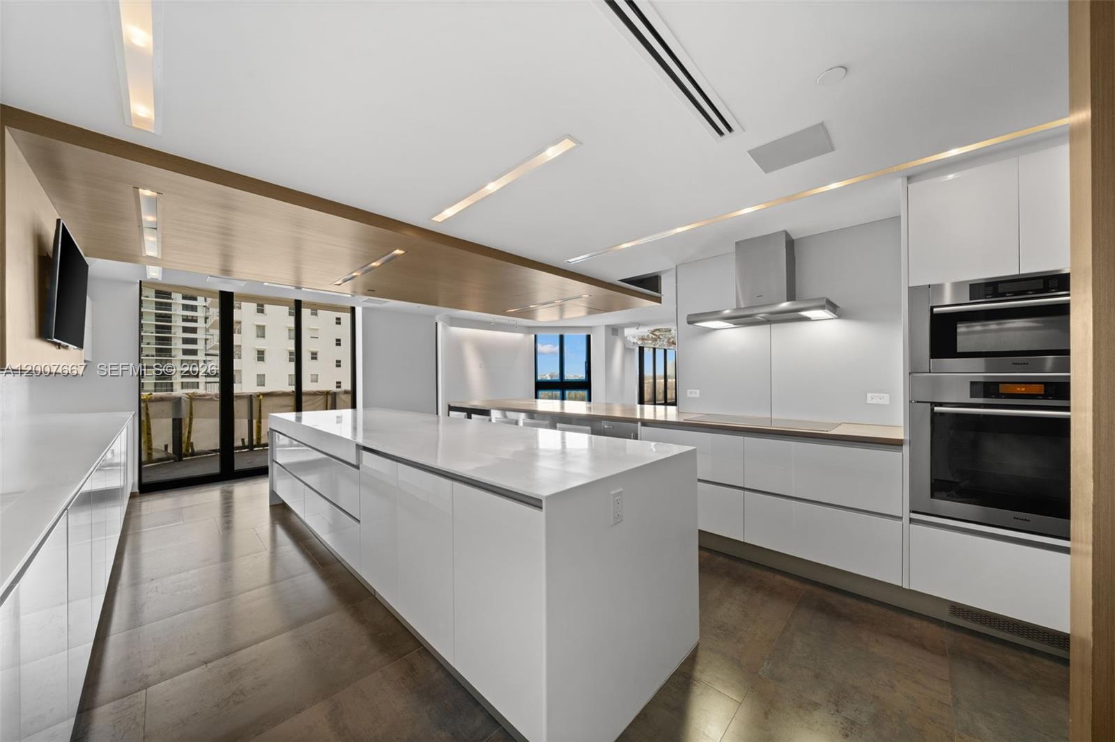 BAL HARBOUR TOWER CONDO - Residential