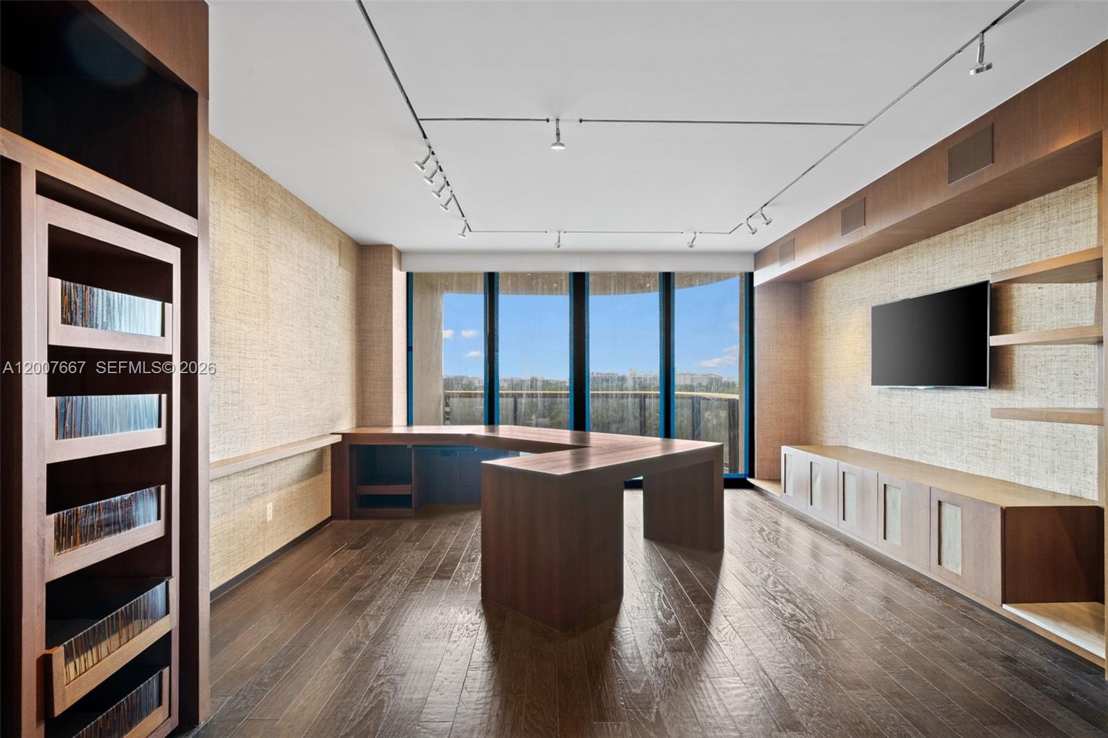 BAL HARBOUR TOWER CONDO - Residential