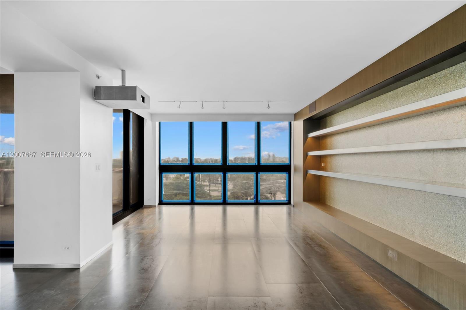 BAL HARBOUR TOWER CONDO - Residential