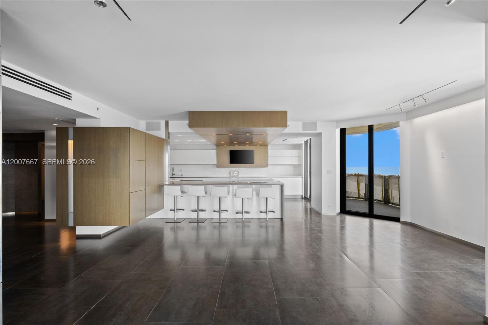 BAL HARBOUR TOWER CONDO - Residential