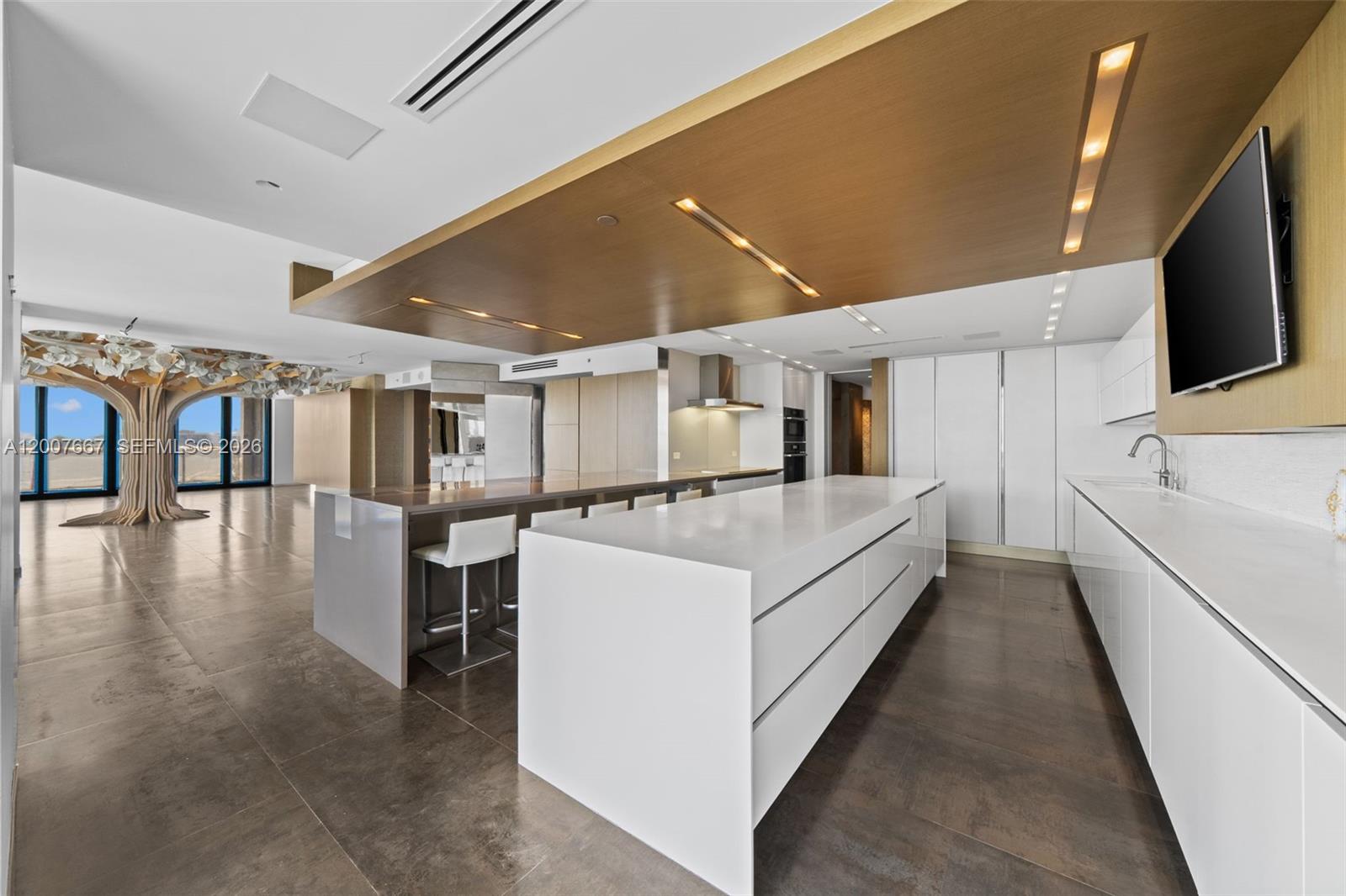 BAL HARBOUR TOWER CONDO - Residential