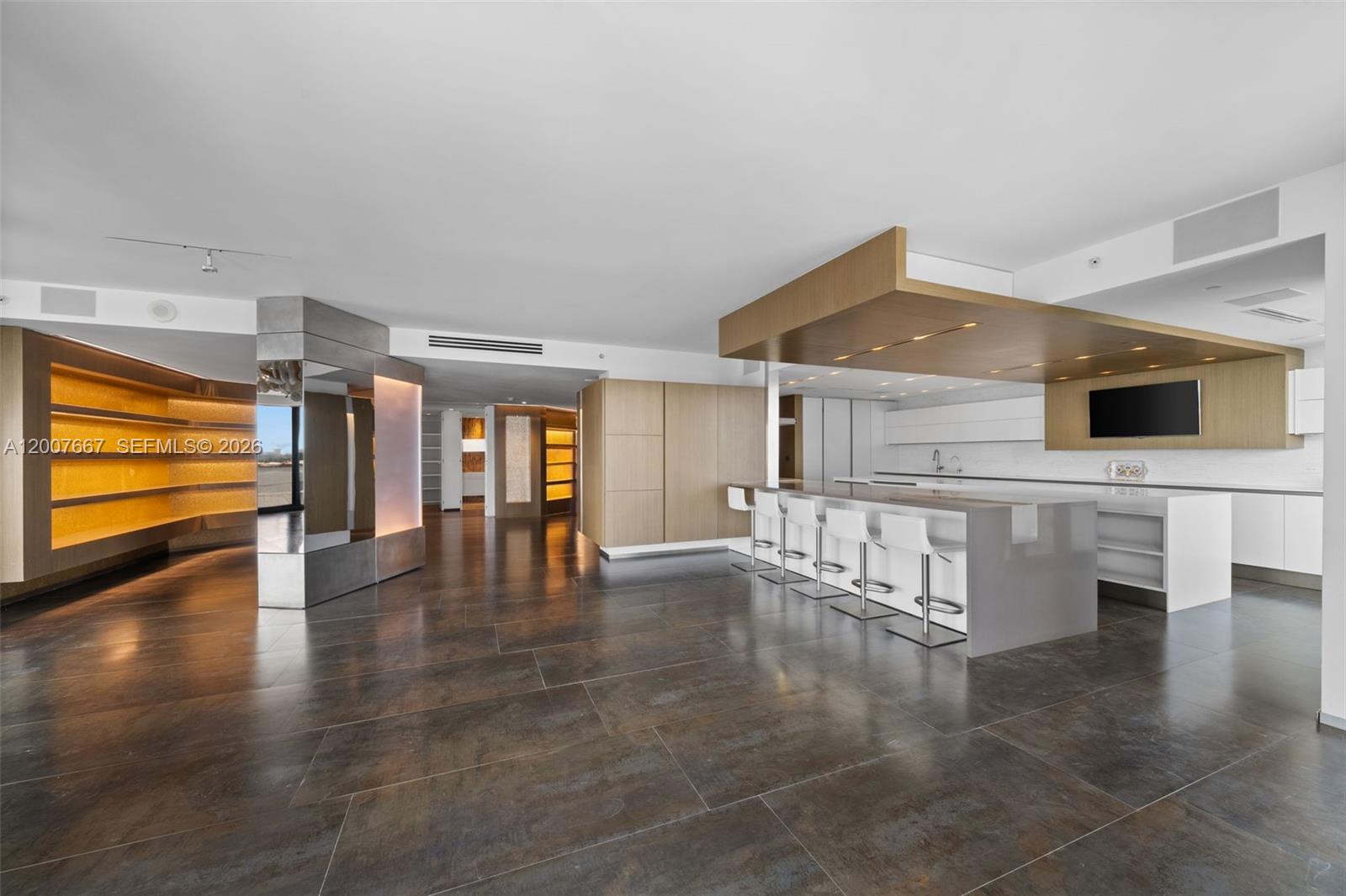 BAL HARBOUR TOWER CONDO - Residential